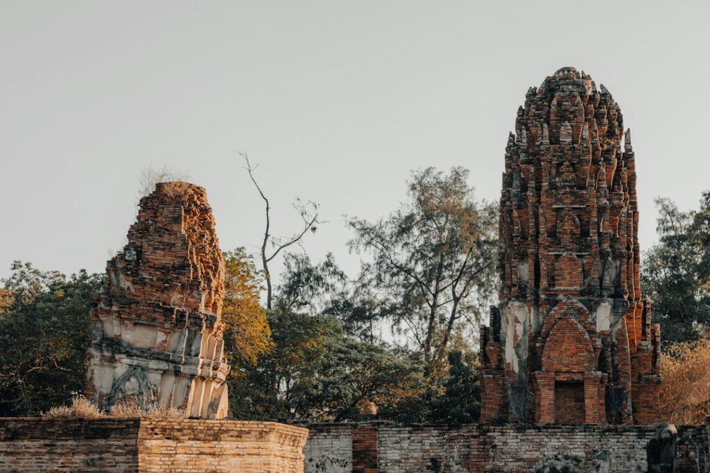 Ayutthaya: Historische Tempel und Alltag am Fluss