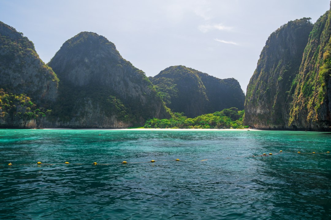Koh Phi Phi: Let's all contribute to keeping our nature beautiful! **